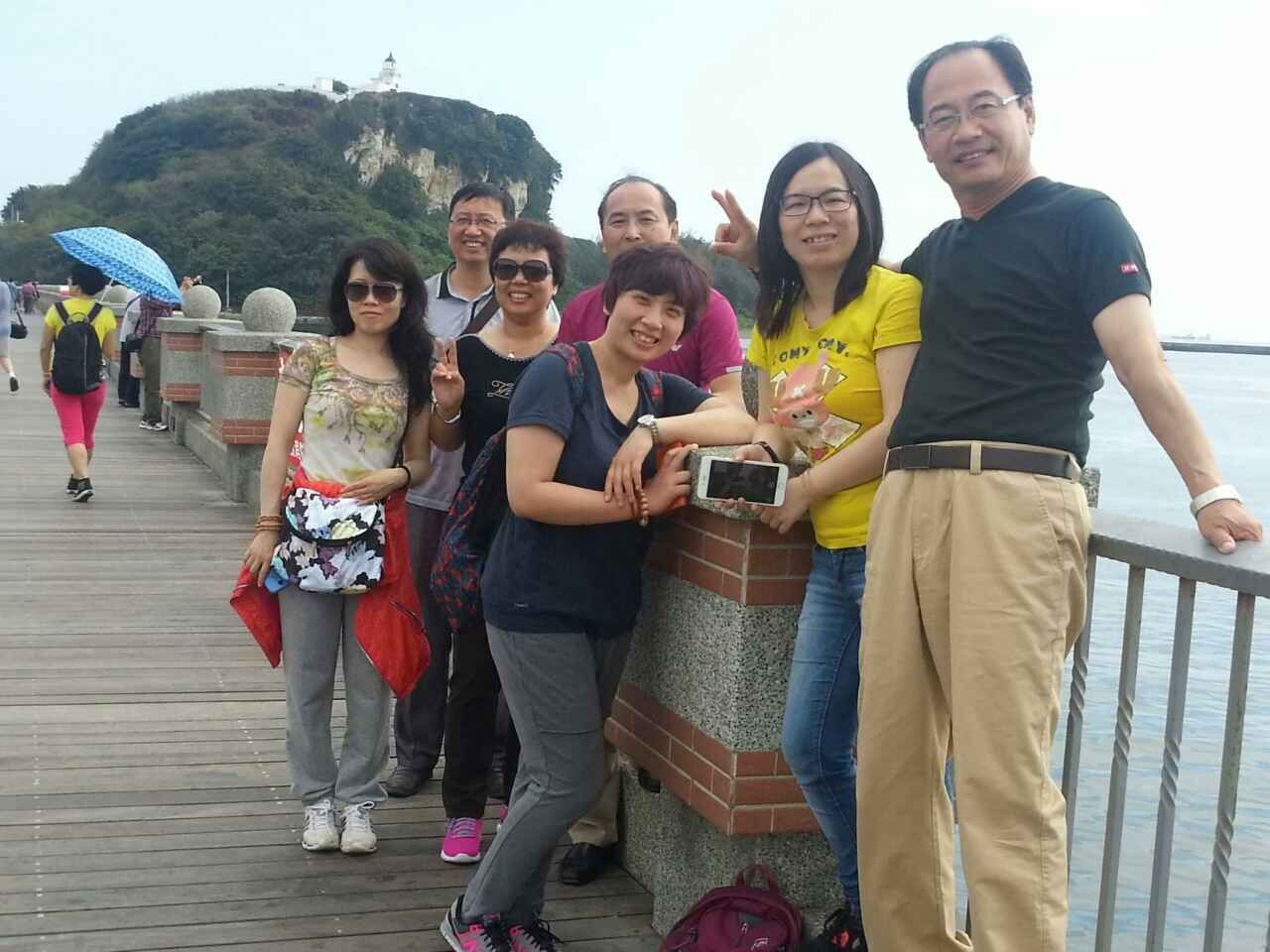 优秀管理人员、优秀审核人员合影