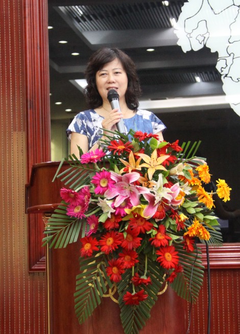 中心副总经理 邓虹